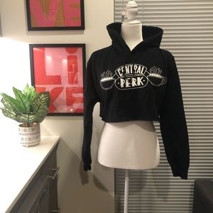 Central Perk (FRIENDS) cropped hoodie ☕️